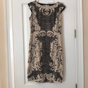 Maggy London black and cream size 4.